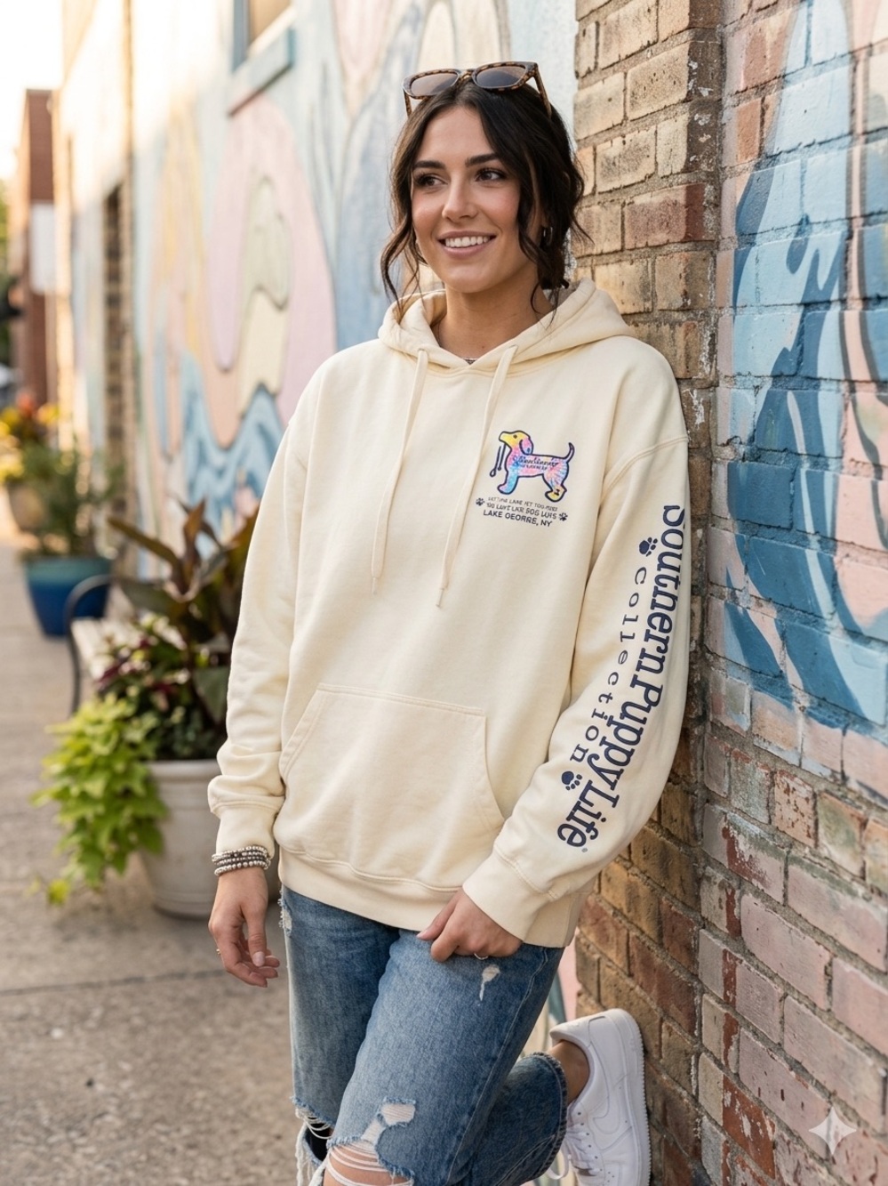 Pacific & Co Cream Hooded Sweatshirt - Graphic Dog Print XL
